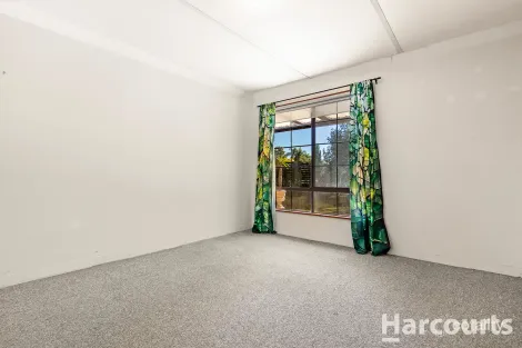 Property photo of 23 Valentino Close Greenfields WA 6210