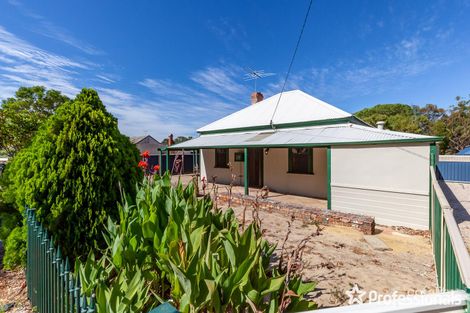 Property photo of 28 Fifth Road Armadale WA 6112