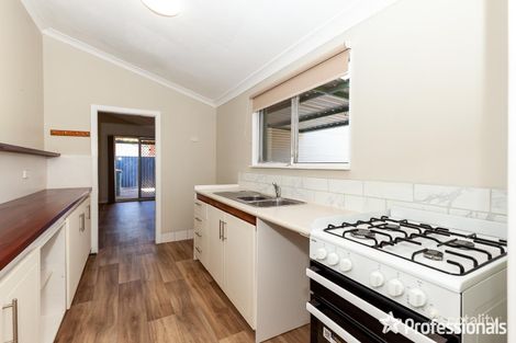Property photo of 28 Fifth Road Armadale WA 6112