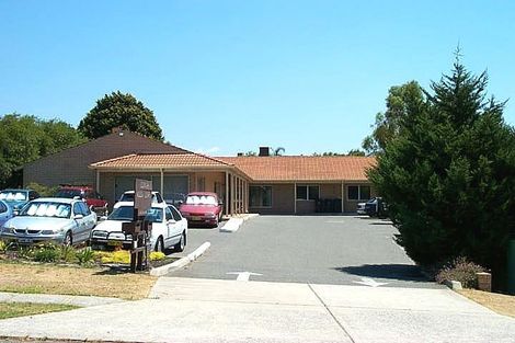 2/4 Wisteria Pde, Edgewater, WA 6027