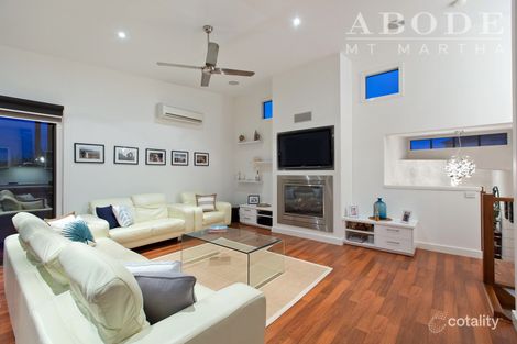 Property photo of 9 Waterview Drive Mount Martha VIC 3934