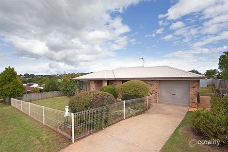 4 Swartz St, Kearneys Spring, QLD 4350