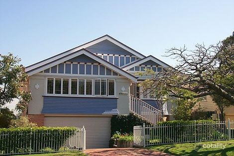 16 Percival Tce, Holland Park, QLD 4121