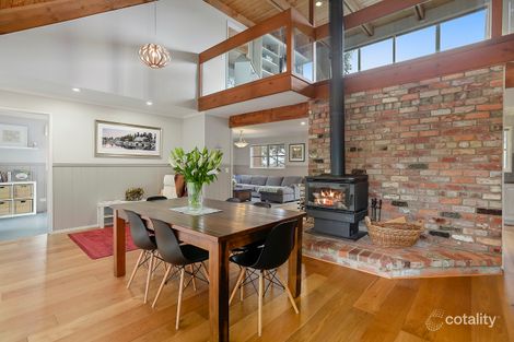 Property photo of 5 The Boulevard Gisborne VIC 3437