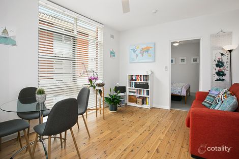 Property photo of 2/28 Wattle Avenue Fairlight NSW 2094