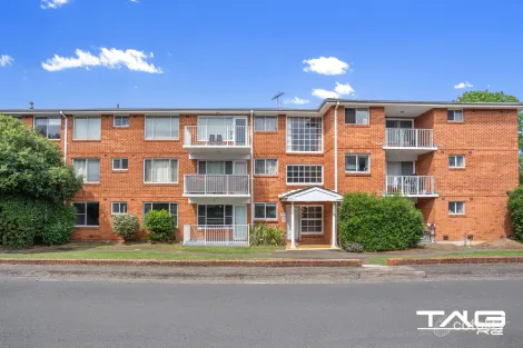 18/30 QUEENS RD, WESTMEAD, NSW 2145
