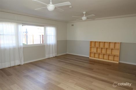 Property photo of 2/151 High Street Tenterfield NSW 2372