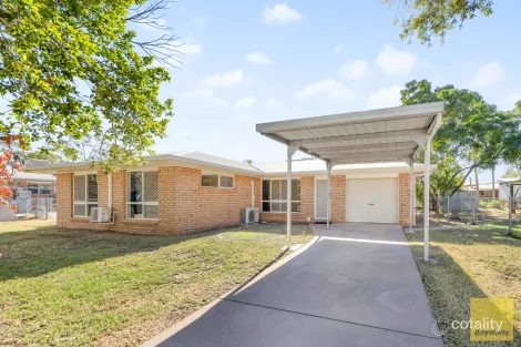 2 Fern Ct, Emerald, QLD 4720