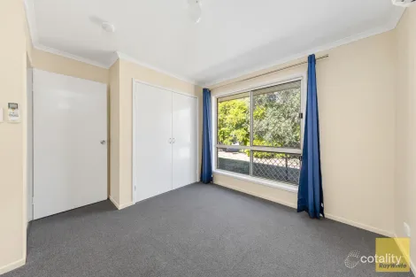 Property photo of 2 Fern Emerald QLD 4720