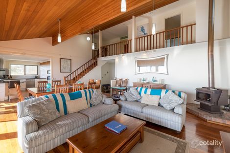 117 Tramican St, Point Lookout, QLD 4183