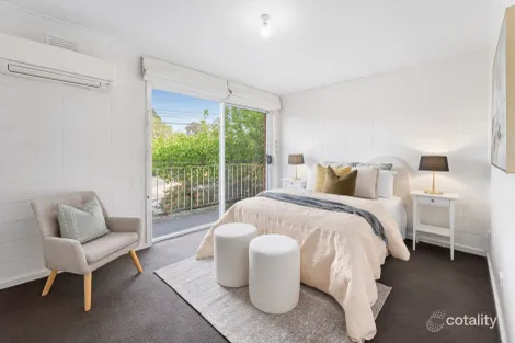 Property photo of 2/30 Kelly Street Chadstone VIC 3148