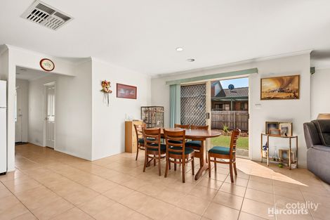 Property photo of 31 Lawson Way Endeavour Hills VIC 3802