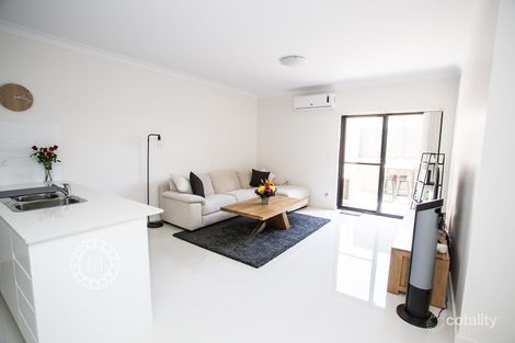 Property photo of 2/2 Glenmore Ridge Drive Glenmore Park NSW 2745