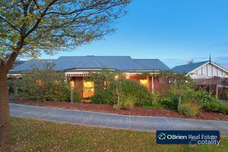 5 Kuranda Cres, Berwick, VIC 3806