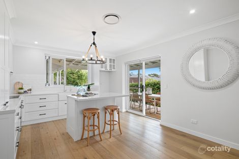 Property photo of 42 Poplars Avenue Bateau Bay NSW 2261