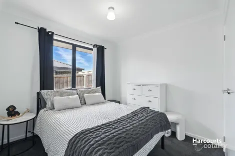 Property photo of 17 Rose Court Cambridge TAS 7170