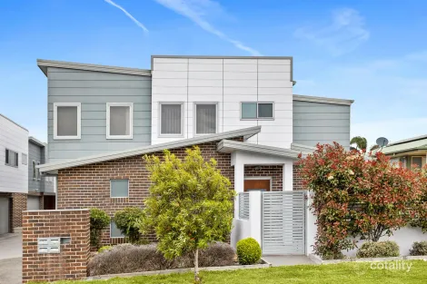 Property photo of 5/17 Fisher Street Oak Flats NSW 2529