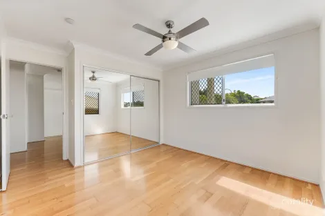 Property photo of 10 Cruiser Close Springfield Lakes QLD 4300