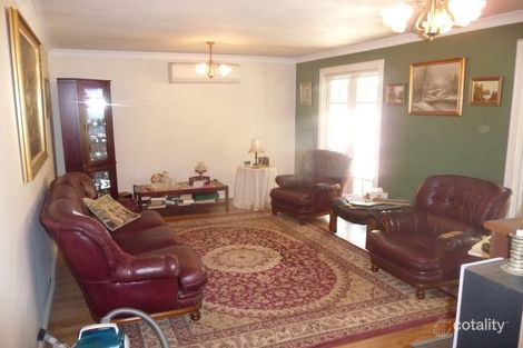 Property photo of 62 Roe Street York WA 6302