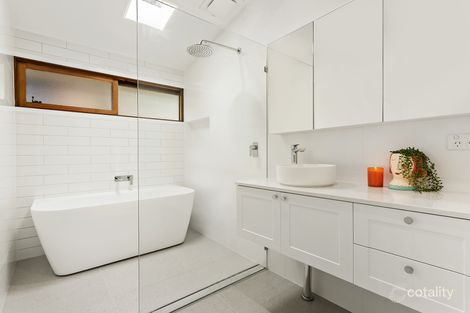 Property photo of 6 Yerambla Close Eleebana NSW 2282