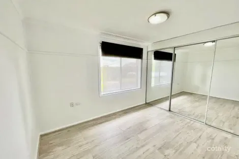 Property photo of 35 Gladys Crescent Seven Hills NSW 2147