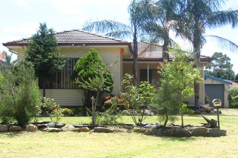 30 Leach Rd, Guildford West, NSW 2161