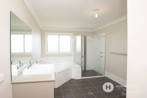 Property photo of 9 Capital Terrace Bolwarra Heights NSW 2320