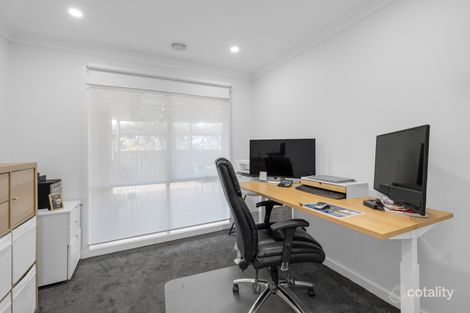 Property photo of 26 Irving Road Pakenham VIC 3810