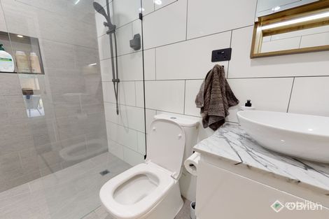 Property photo of 72 Pound Road Hampton Park VIC 3976