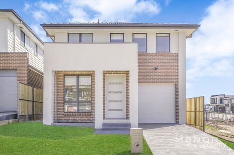 27 Grandhill Pkwy, Box Hill, NSW 2765