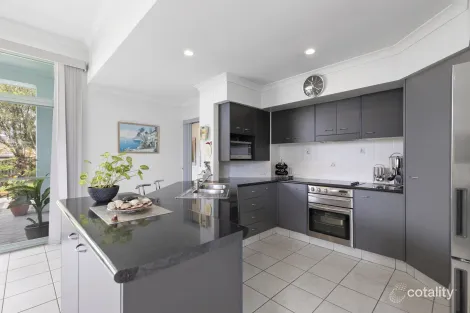 Property photo of 14 Windemere Crescent Varsity Lakes QLD 4227