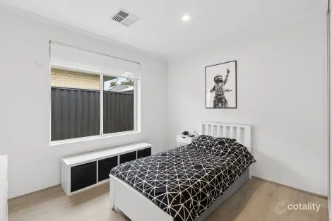 Property photo of 14 Entwistle Way Aveley WA 6069