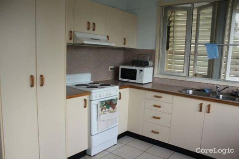 Property photo of 6 Place Avenue Sarina QLD 4737
