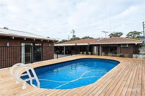 Property photo of 27 Amazon Drive Greenfields WA 6210