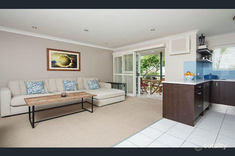 Property photo of 8/36 Pembroke Road Coorparoo QLD 4151