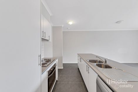 Property photo of 21/64 Escapade Boulevard Craigieburn VIC 3064