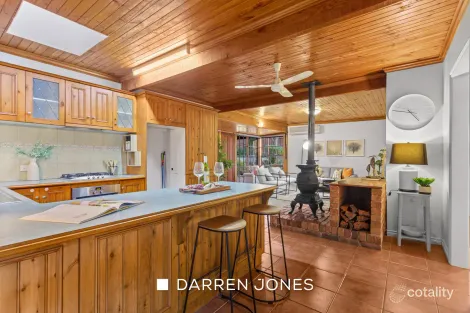 Property photo of 30 Andrews Street Eltham VIC 3095