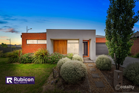 Property photo of 60 Runcorn Crescent Strathtulloh VIC 3338