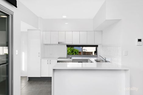 Property photo of 10/20 Dix Street Redcliffe QLD 4020