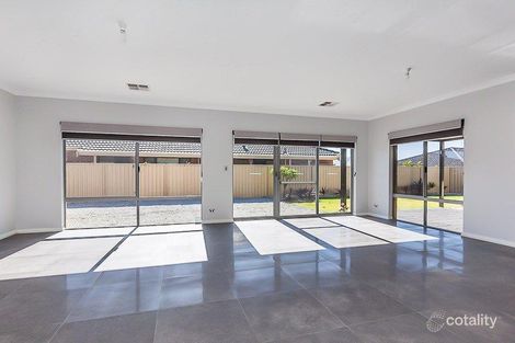 Property photo of 62 Dumbarton Road Canning Vale WA 6155
