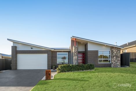 Property photo of 10 Hutchinson Close Orange NSW 2800