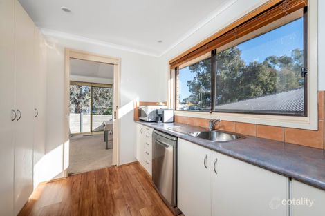 Property photo of 1 Spiers Place Wanniassa ACT 2903