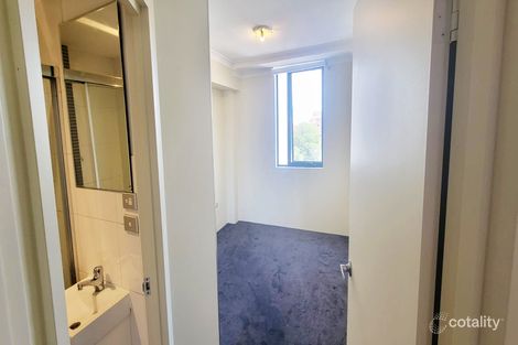 Property photo of 18/8-10 Northumberland Road Auburn NSW 2144