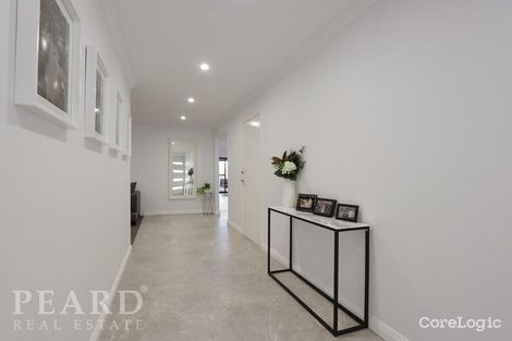 Property photo of 2 Ruffle Approach Piara Waters WA 6112