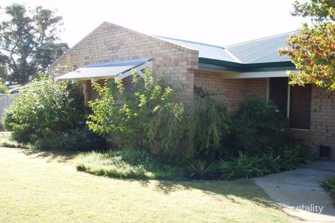 Property photo of 2 Foreman Drive Usher WA 6230