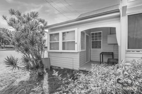 28 Maitland St, Stockton, NSW 2295