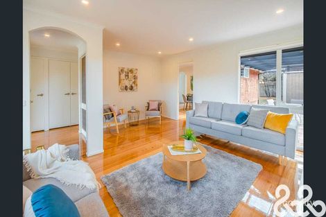 Property photo of 14 Madigan Crescent Mill Park VIC 3082