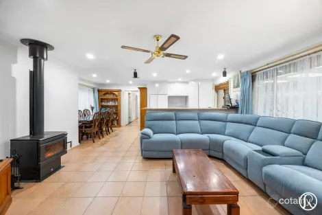 Property photo of 8 Bradley Grove Mitchell Park SA 5043