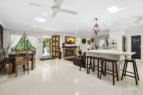 Property photo of 9 Garrawin Court Clear Mountain QLD 4500