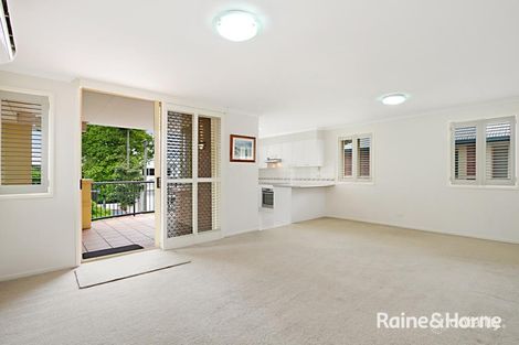 Property photo of 7/9 Jerdanefield Road St Lucia QLD 4067